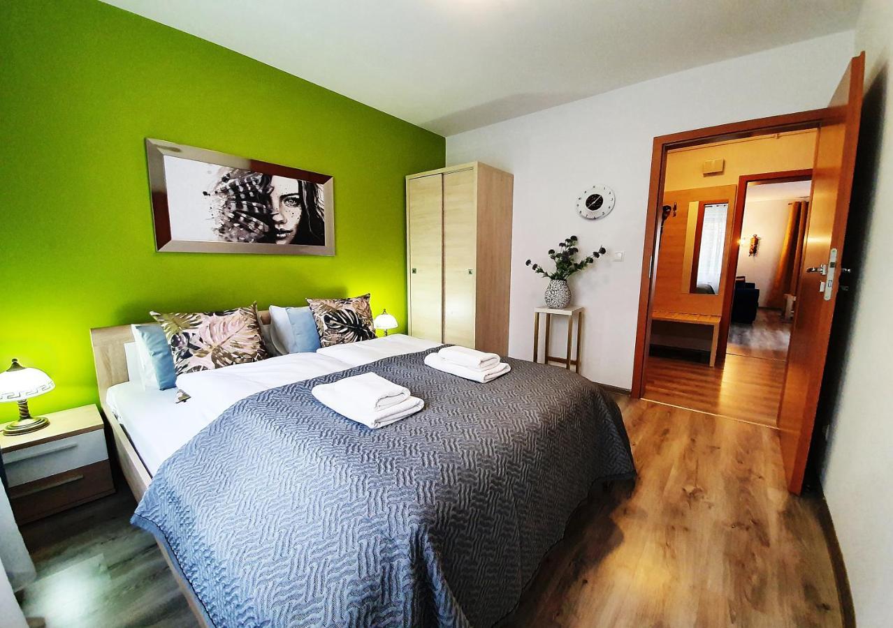 Apartamenty Sun&Fun Rezydencja Pod Debami Nad Lomnica 1B I 2B- Blisko Centrum I Sklepow W Otoczeniu Zieleni Карпач Экстерьер фото